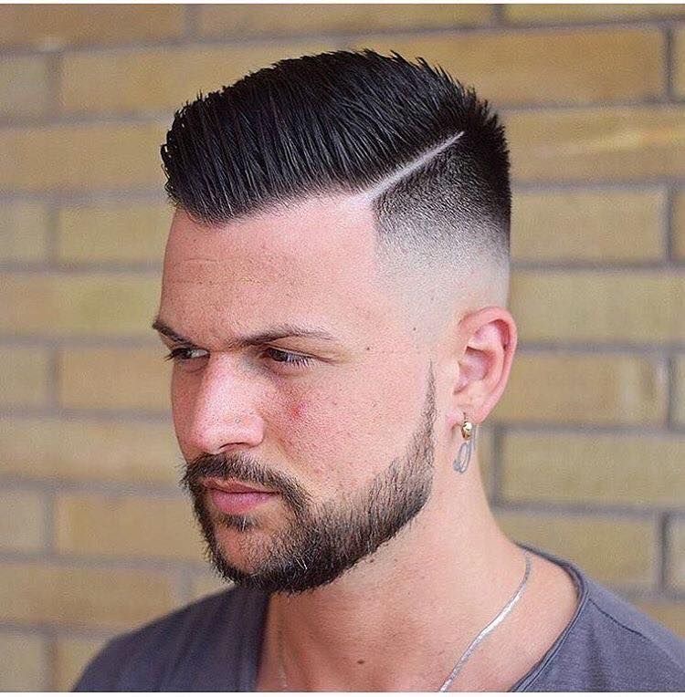 Professionell skäggstyling.